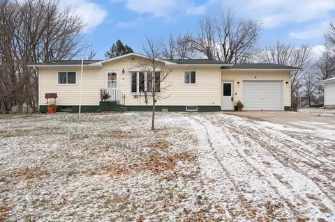 420 Mallory St N, Waterville, MN 56096