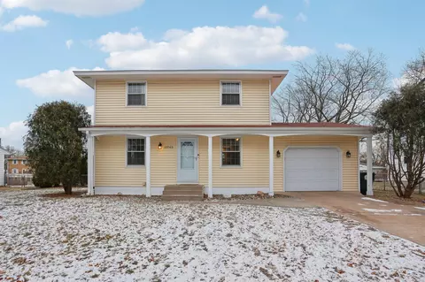 10765 7th St NE, Blaine, MN 55434