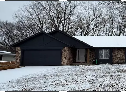 7017 Mccauley Trl S, Edina, MN 55439