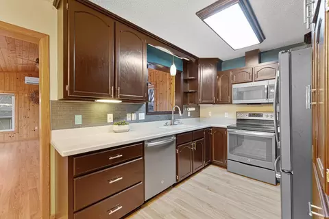 1308 17th St SW, Faribault, MN 55021 photo 9