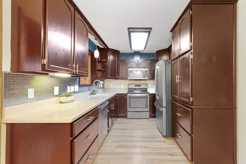 1308 17th St SW, Faribault, MN 55021 photo 8