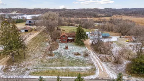 6695 Game Farm Rd E, Mound, MN 55364