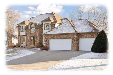 8588 Shadow Creek Dr, Maple Grove, MN 55311