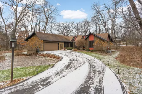 1 Timberglade Rd, Bloomington, MN 55437