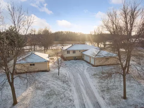 8245 Ox Yoke Cir, Minnetrista, MN 55359