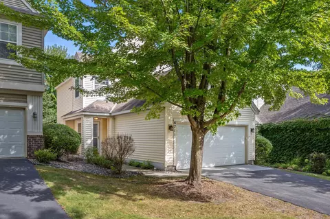 8711 N Bay Dr, Chanhassen, MN 55317