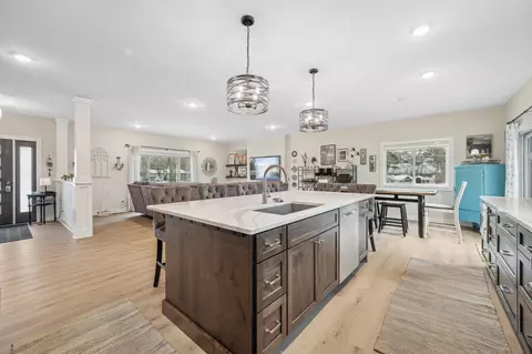 300 Pratt St, Marine On Saint Croix, MN 55047