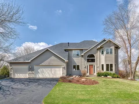 2341 Copperfield Dr, Mendota Heights, MN 55120