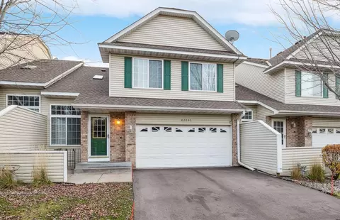 6203 Courtly Rd #C, Woodbury, MN 55125