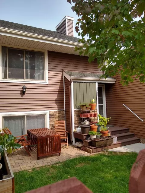 2333 Ellis Ave, Saint Paul, MN 55114