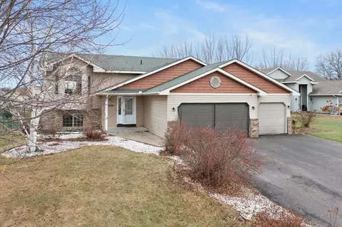 2204 Greenbriar Ct, Buffalo, MN 55313