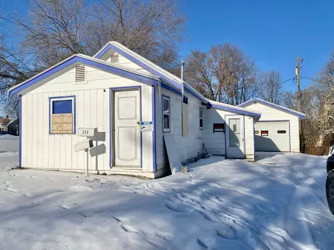 210 N Street E, Detroit Lakes, MN 56501