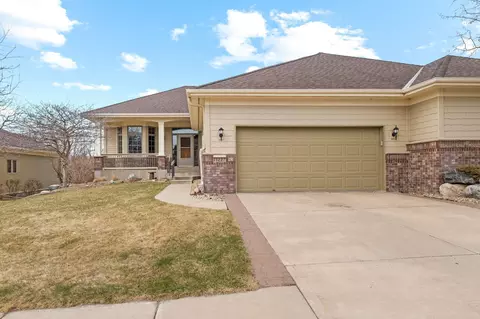 13227 Downey Trl, Apple Valley, MN 55124