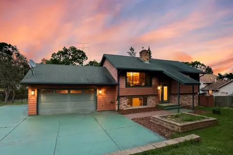 2235 Long Lake Rd, New Brighton, MN 55112