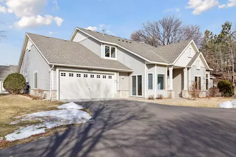 8950 Stonebrooke Trl, Woodbury, MN 55125