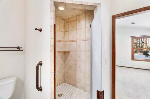 615 Crystal Dr, Duluth, MN 55811 photo 27