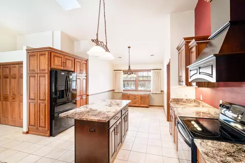 615 Crystal Dr, Duluth, MN 55811 photo 21