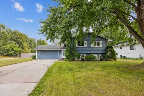 7816 Beard Ave N, Brooklyn Park, MN 55443