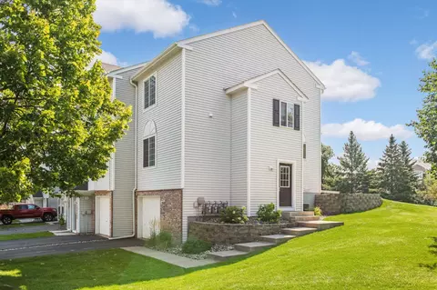 15494 Flight Way, Apple Valley, MN 55124