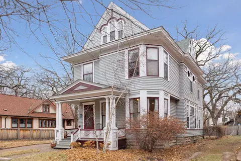 516 6th Ave SE, Minneapolis, MN 55414