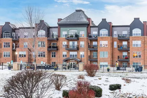 1800 Graham Ave #220, Saint Paul, MN 55116