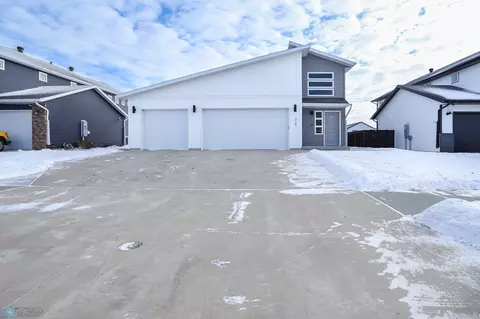 314 5th St E, Horace, ND 58047 photo 2