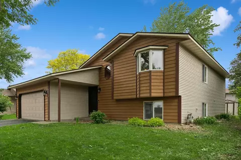 4118 W 136 12 St, Savage, MN 55378