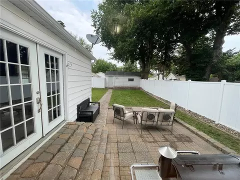 Exterior - 404 Mason St, Marshall, MN 56258 photo 2 of 3