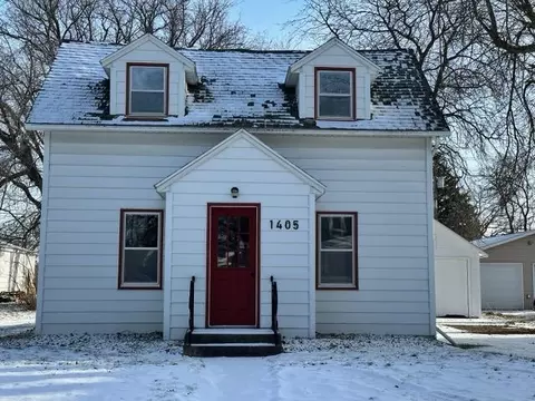 1405 Irving St, Alexandria, MN 56308