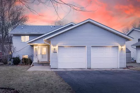729 Popplewood Ct, Waite Park, MN 56387