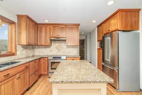 13752 Danbury Path, Rosemount, MN 55068 photo 5