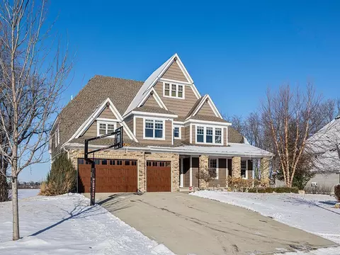 9156 Wassermann Ct, Victoria, MN 55386