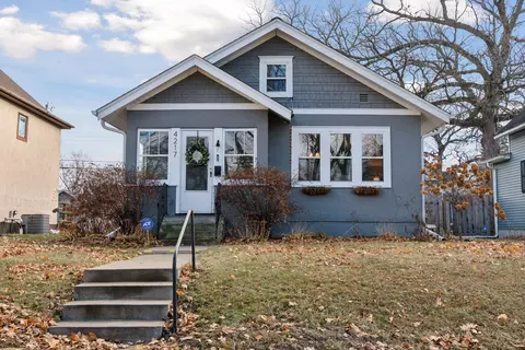 4217 30th Ave S, Minneapolis, MN 55406