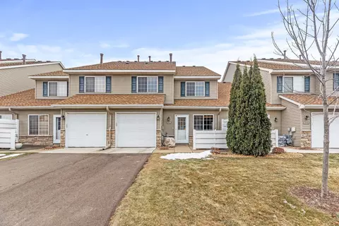 8326 Delaney Dr #41, Inver Grove Heights, MN 55076