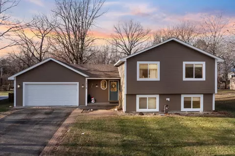 14518 Kerry St NW, Andover, MN 55304