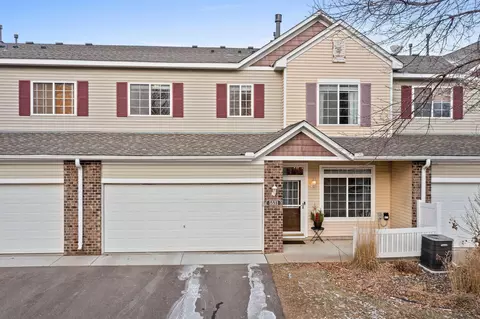 5531 197th St W #802, Farmington, MN 55024