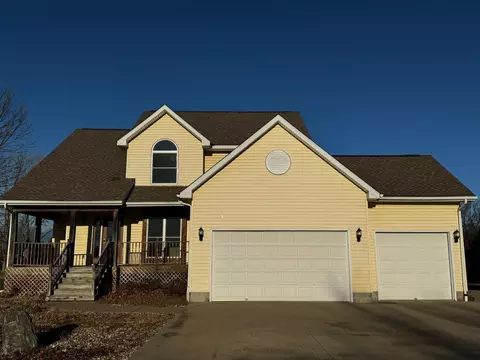 20750 Hillcrest Ln, Belle Plaine, MN 56011