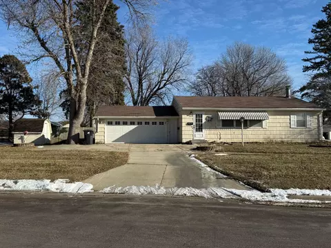 1220 Tower St, Worthington, MN 56187