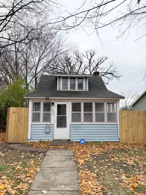 1690 Bush Ave, Saint Paul, MN 55106