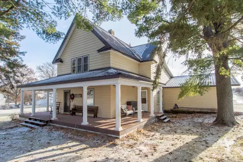 241 Gillis Ave S, Browerville, MN 56438