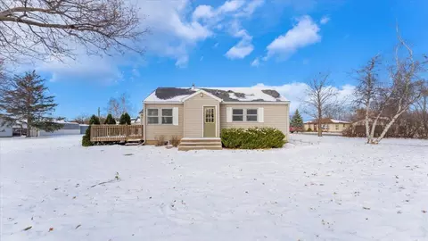 320 Agnes Blvd NW, Alexandria, MN 56308