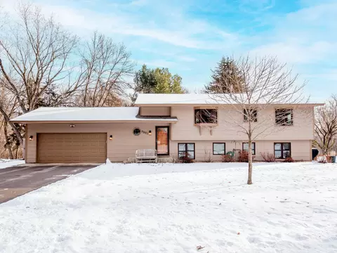 7521 Ontario Blvd, Eden Prairie, MN 55344