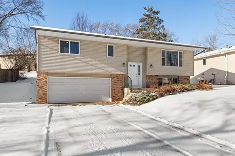 1177 14th St W, Hastings, MN 55033