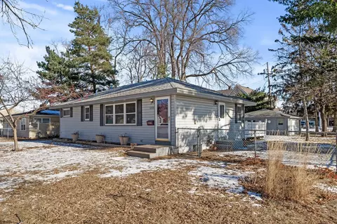 5206 Edgewood Ave N, Crystal, MN 55428
