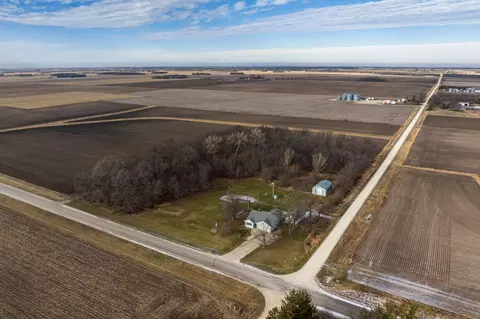 56980 150th St, Lyle, MN 55953