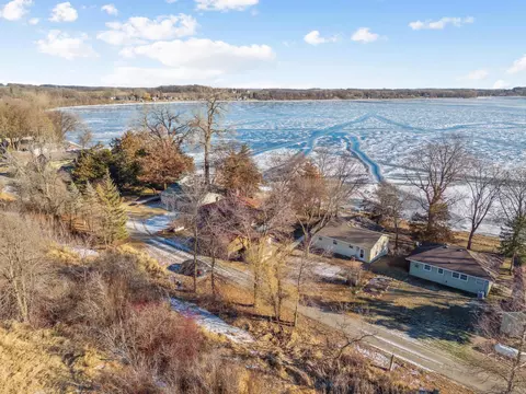 49249 Sportsmans Ln, Waterville, MN 56096