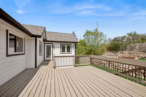 3876 Westbury Ln, Eagan, MN 55123 photo 10