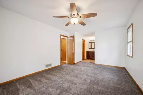 3876 Westbury Ln, Eagan, MN 55123 photo 11