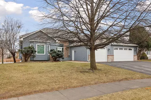 2914 88th Ln NE, Blaine, MN 55449