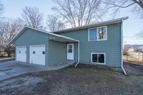 417 14th St NW, Faribault, MN 55021
